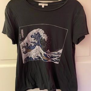 Wave Tee